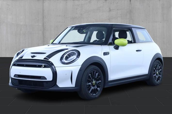 Hvid Mini Cooper SE fra 2023