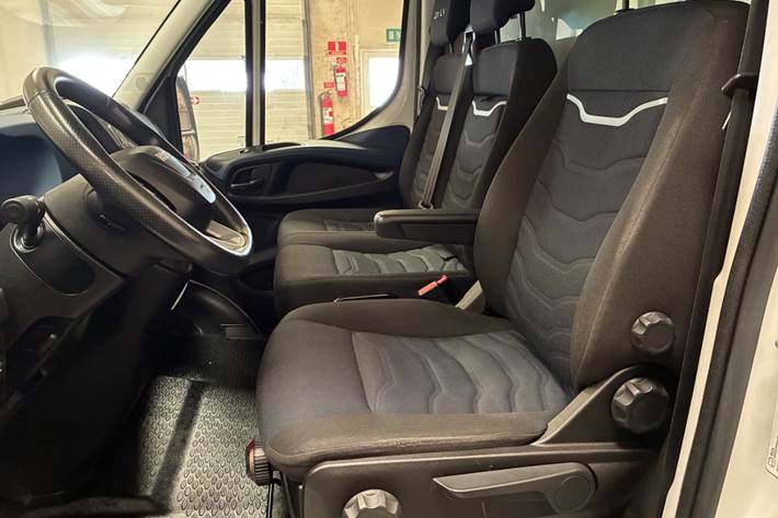 Hvid Iveco Daily fra 2022