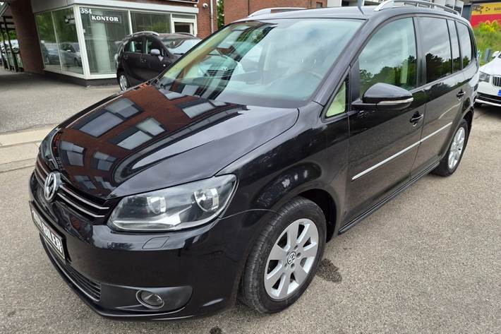 Sort VW Touran fra 2011