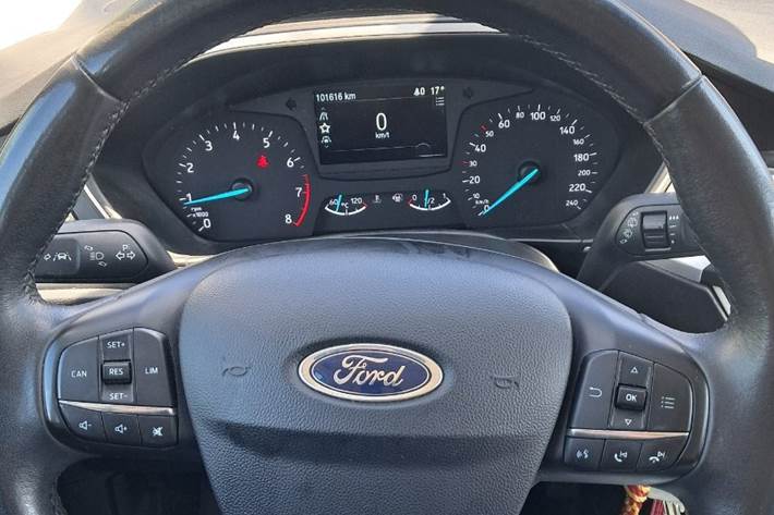 Blå Ford Focus fra 2019