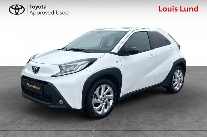 Hvid Toyota Aygo X fra 2025