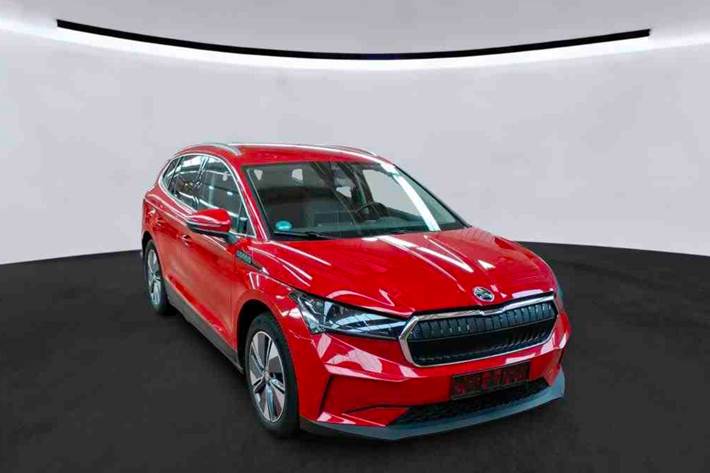 Rød Skoda Enyaq fra 2021
