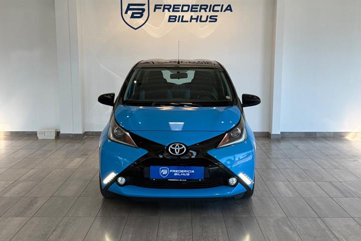 Grøn Toyota Aygo fra 2015