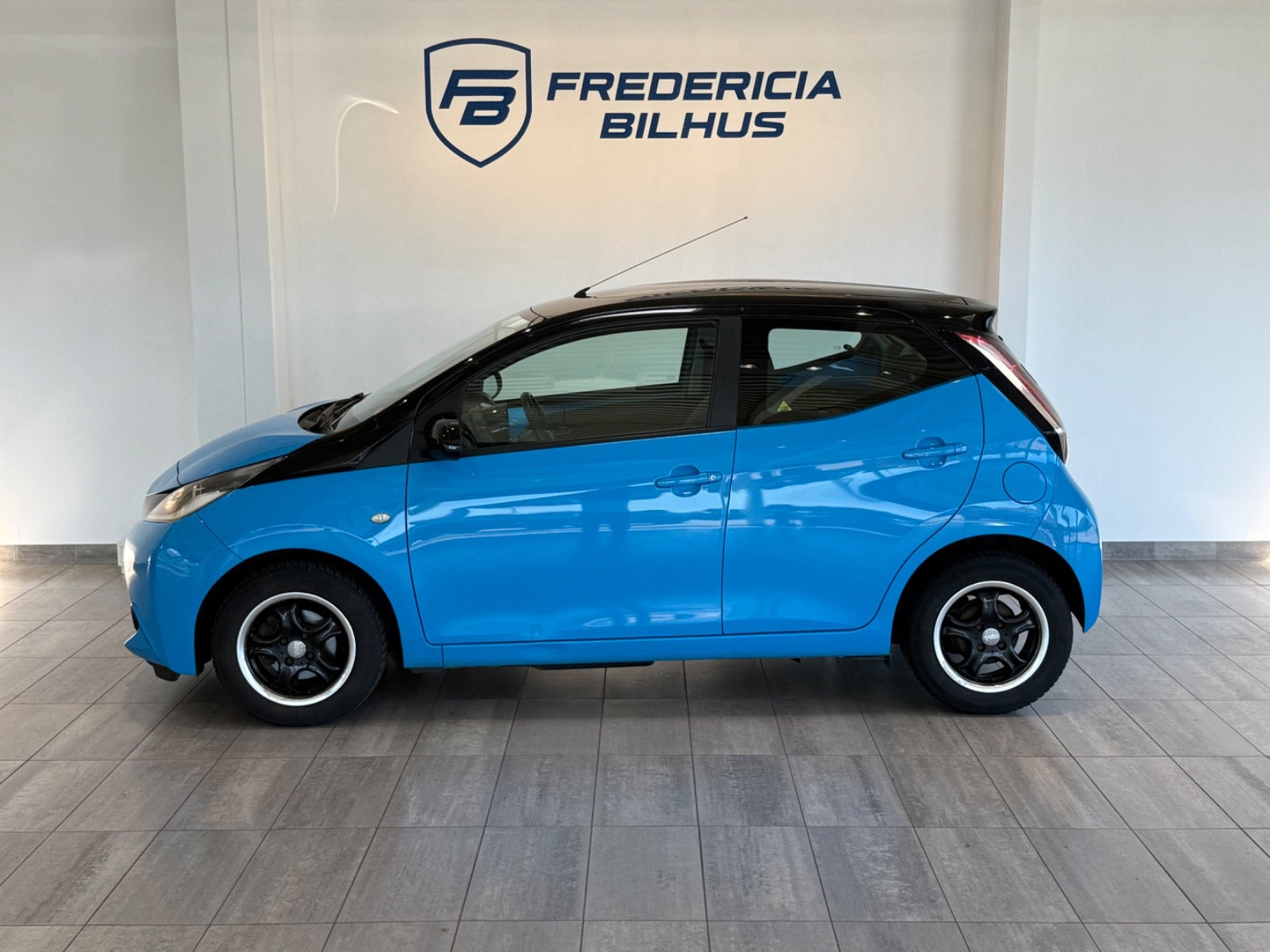 Grøn Toyota Aygo fra 2015