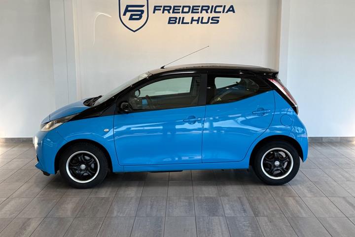 Grøn Toyota Aygo fra 2015