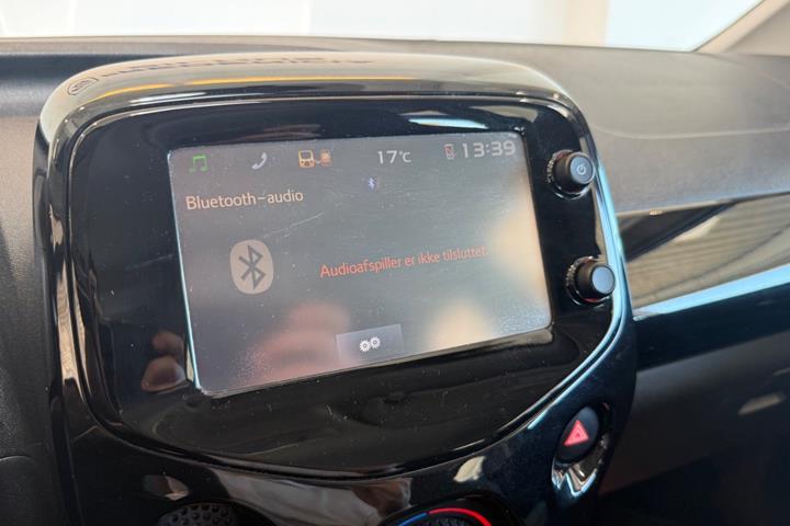 Grøn Toyota Aygo fra 2015
