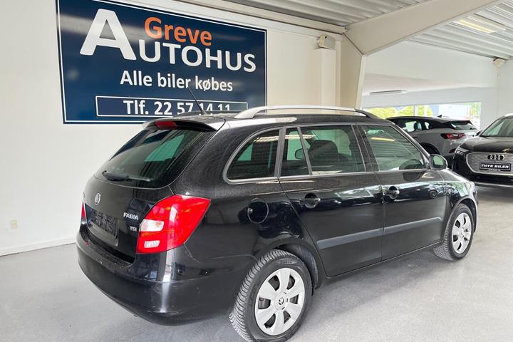 Sort Skoda Fabia fra 2013