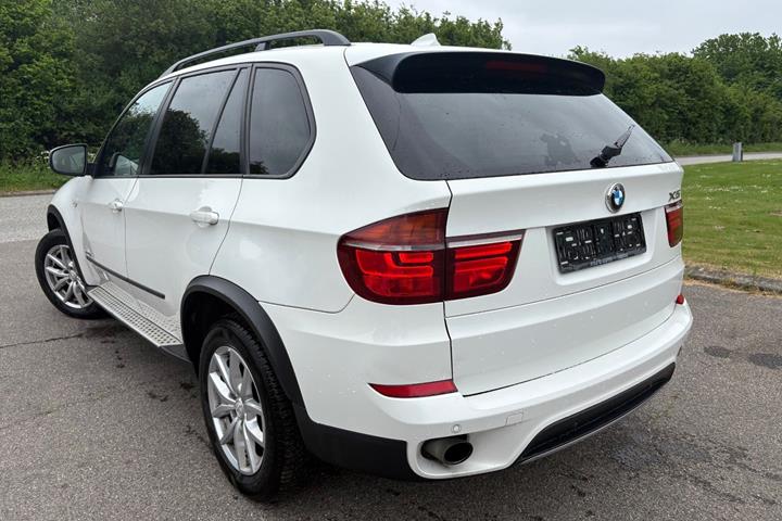 Hvid BMW X5 fra 2012
