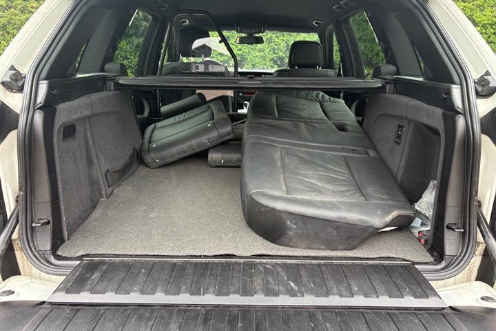 Hvid BMW X5 fra 2012