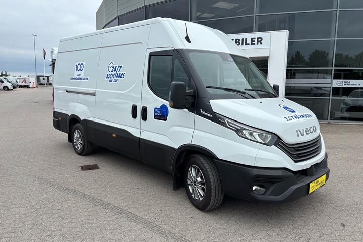 Hvid Iveco Daily fra 2026