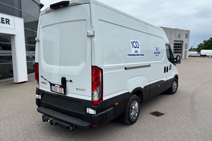 Hvid Iveco Daily fra 2026