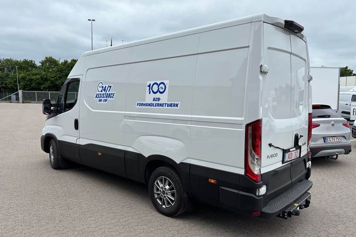 Hvid Iveco Daily fra 2026