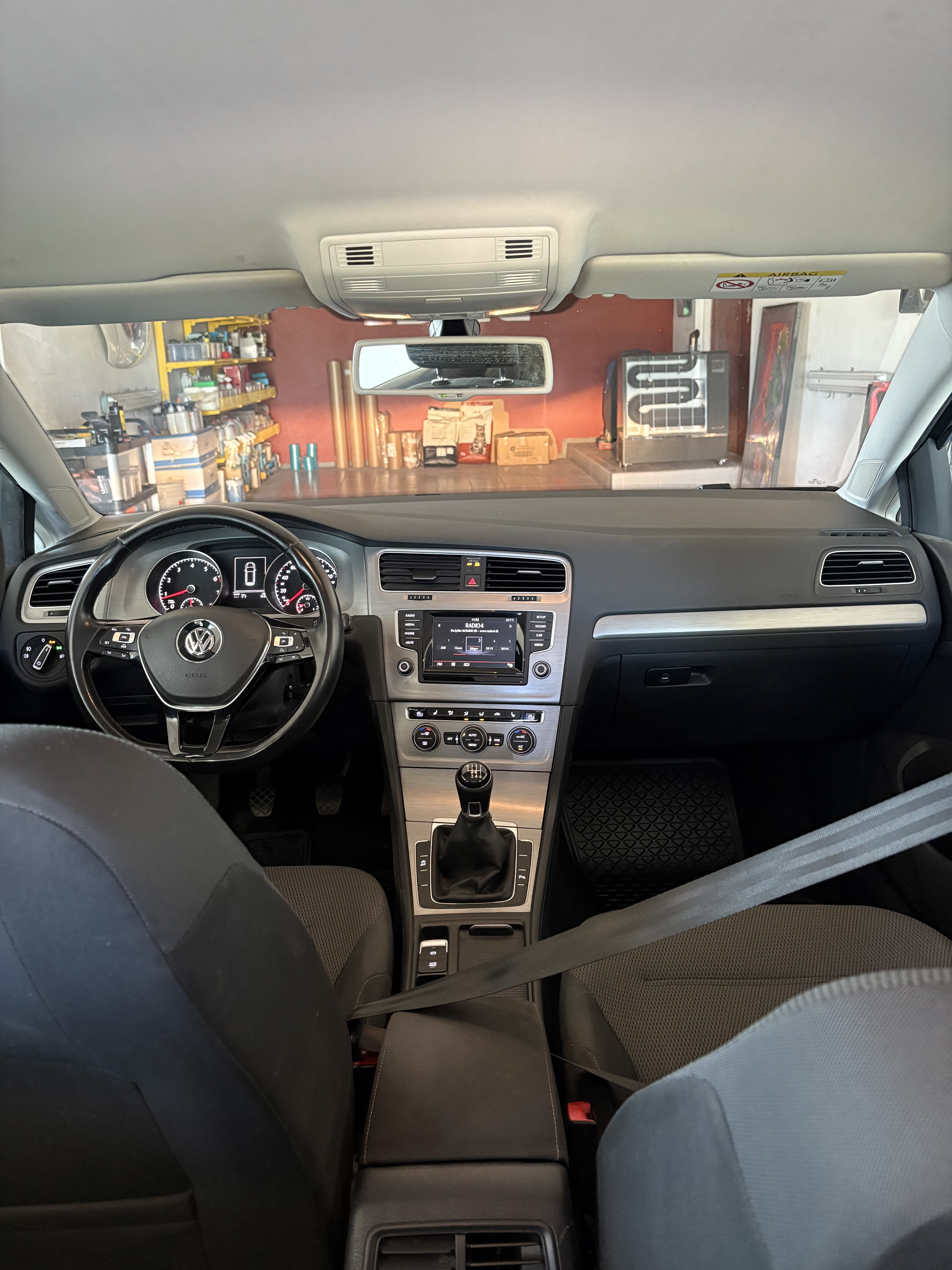 Sort VW Golf VII fra 2014