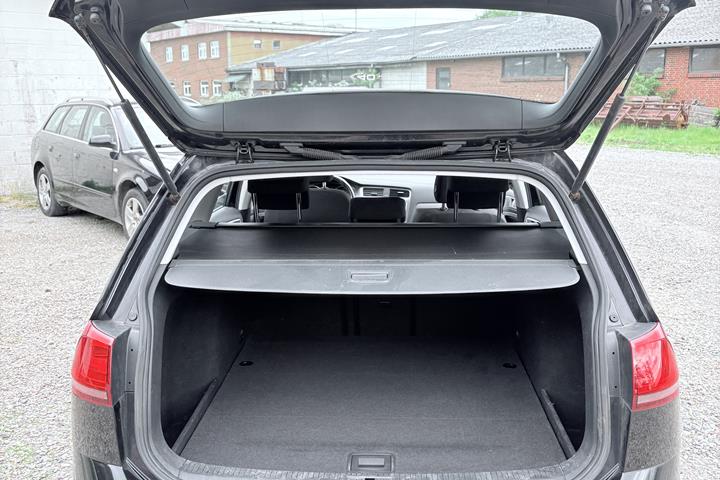 Sort VW Golf VII fra 2014