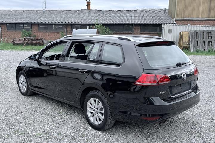 Sort VW Golf VII fra 2014