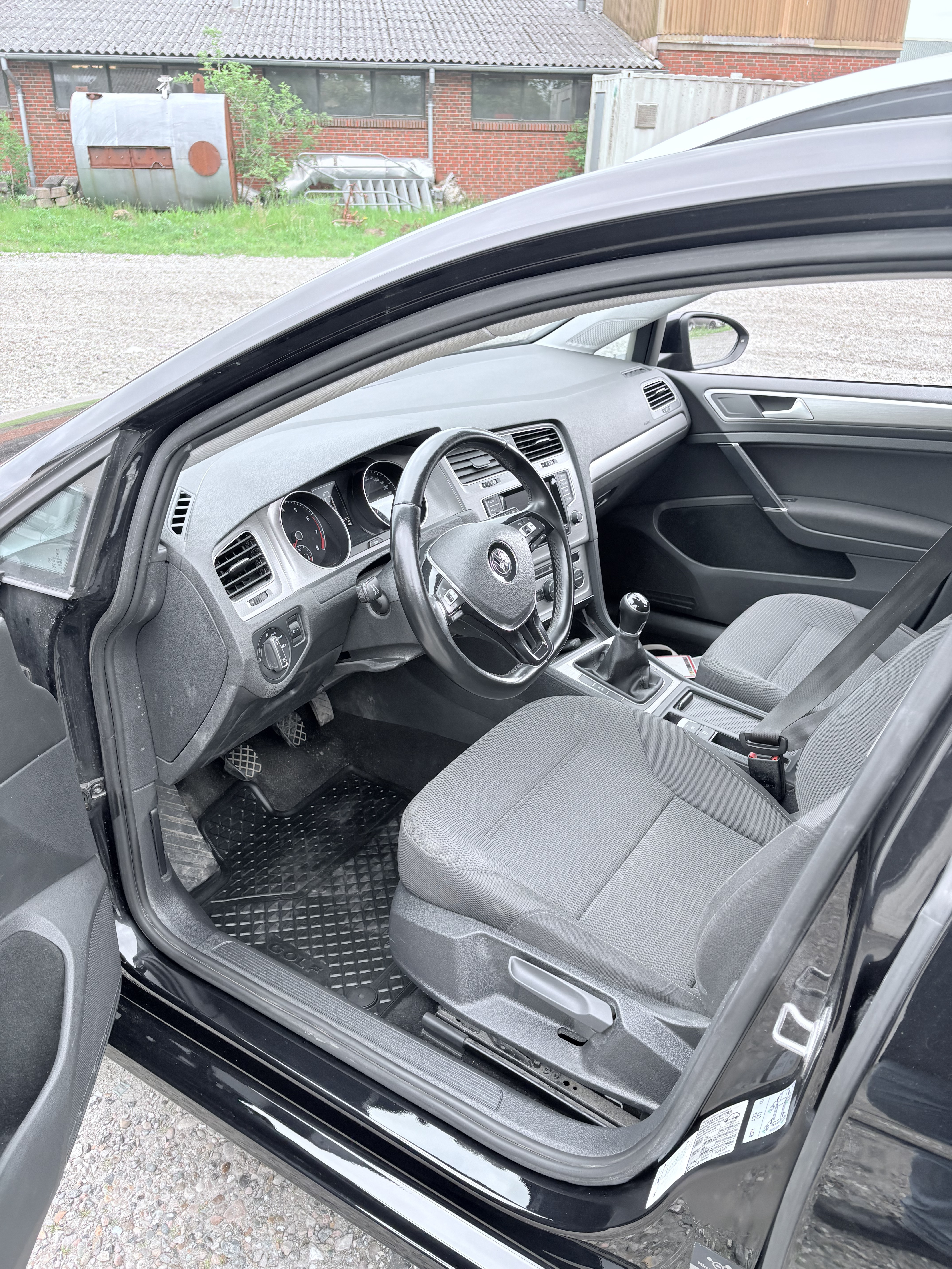 Sort VW Golf VII fra 2014