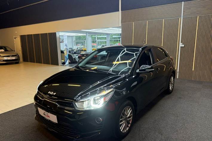 Sort Kia Rio fra 2022