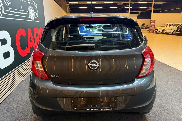 Grå Opel Karl fra 2017