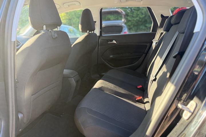Sort Peugeot 308 fra 2016
