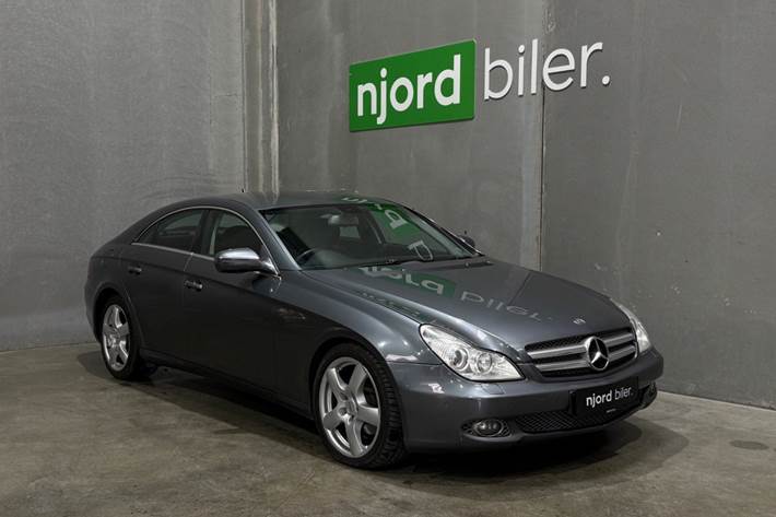 undefined Mercedes CLS320 fra 2008 set udefra