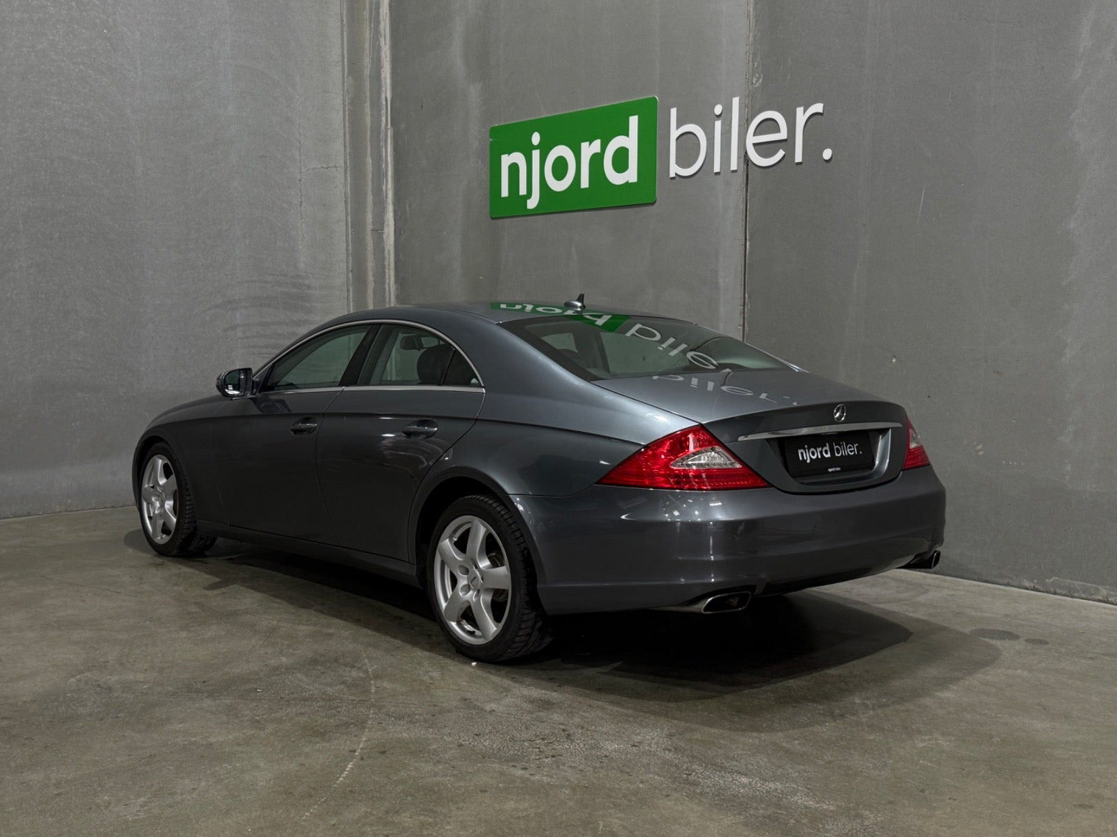 undefined Mercedes CLS320 fra 2008 set udefra