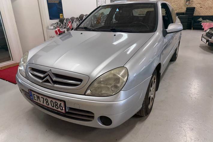 Sølv Citroën Xsara fra 2003