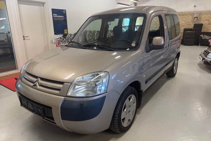 Beige Citroën Berlingo fra 2005