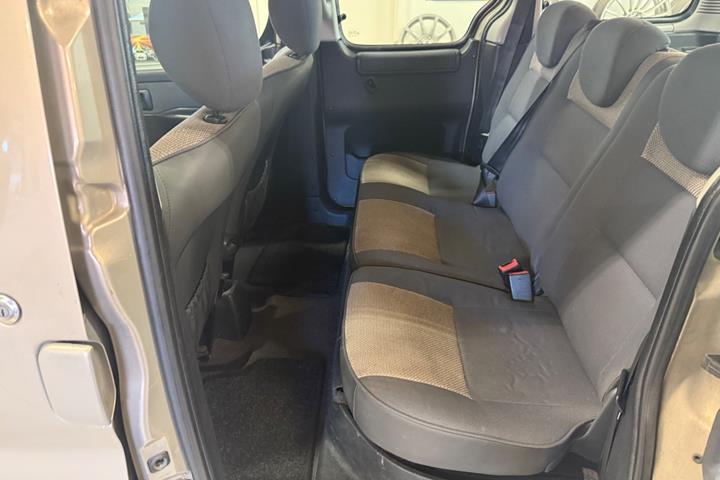 Beige Citroën Berlingo fra 2005