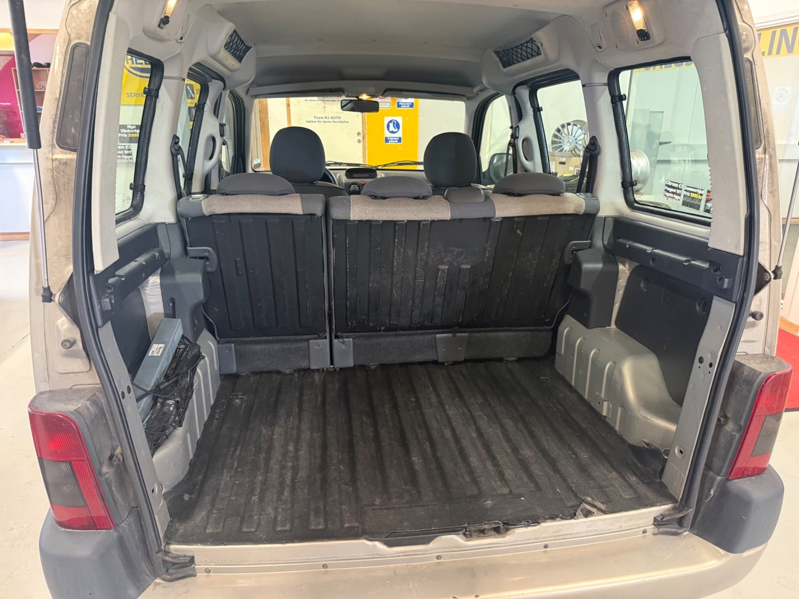 Beige Citroën Berlingo fra 2005