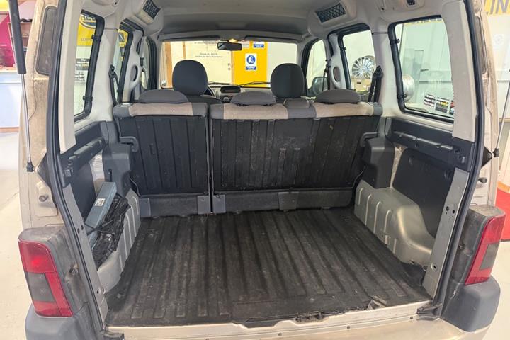Beige Citroën Berlingo fra 2005