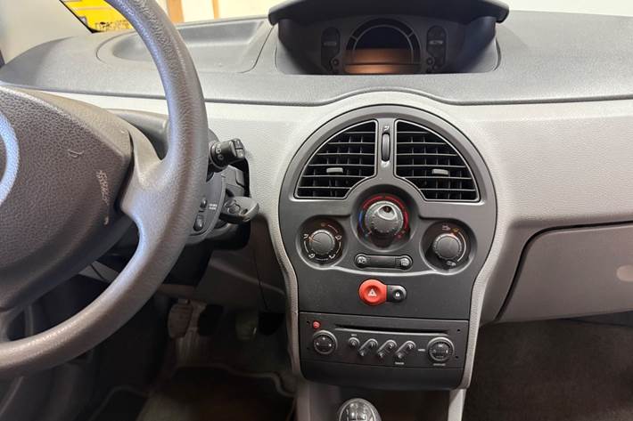 Sort Renault Grand Modus fra 2009