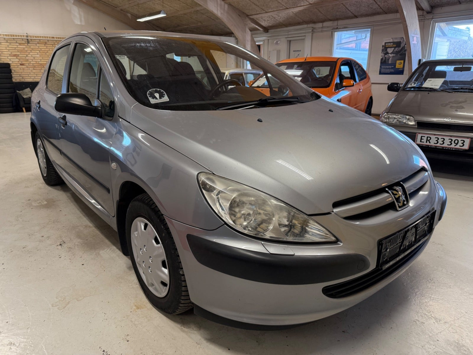 Sølv Peugeot 307 fra 2001