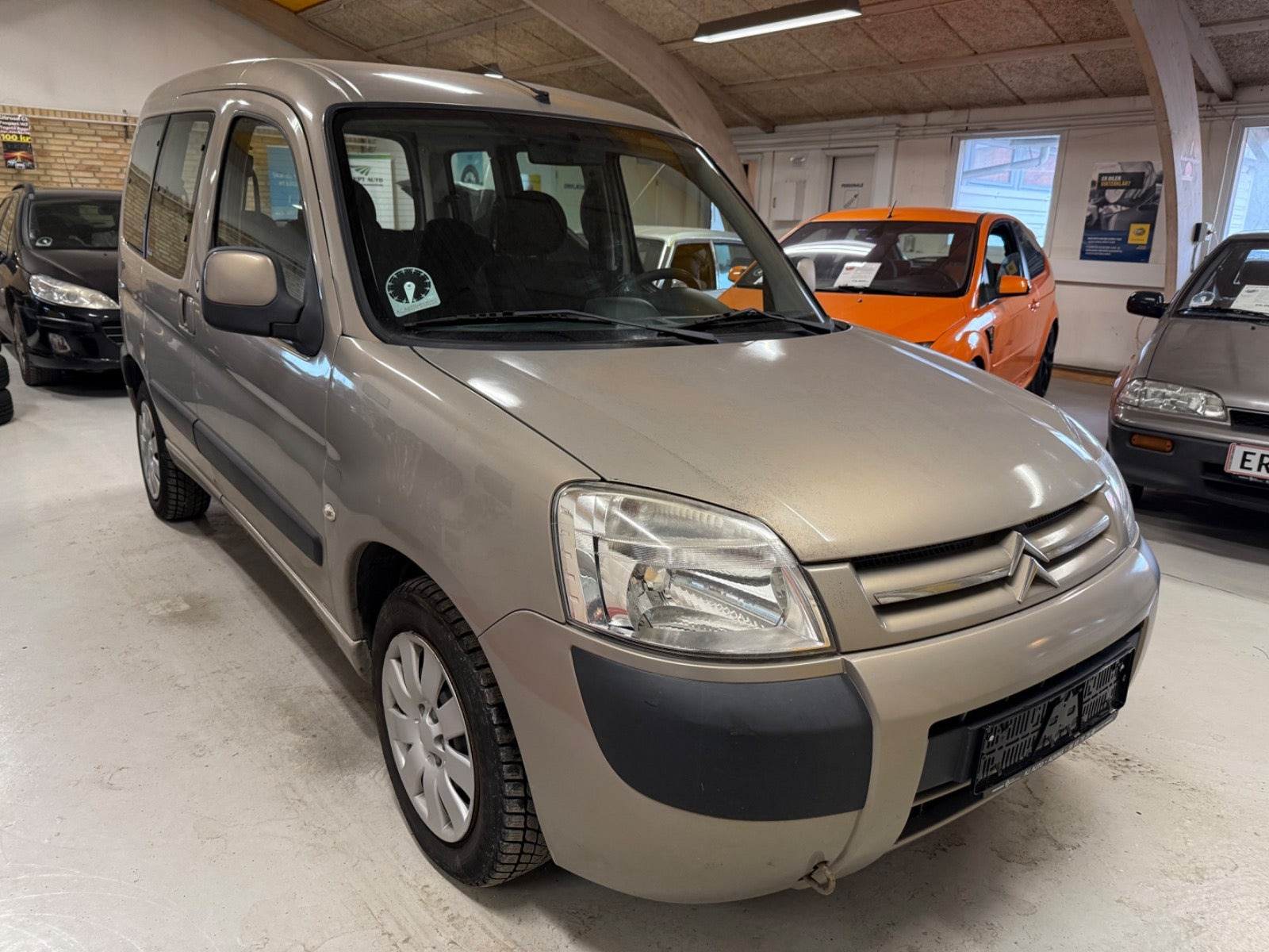 Beige Citroën Berlingo fra 2007