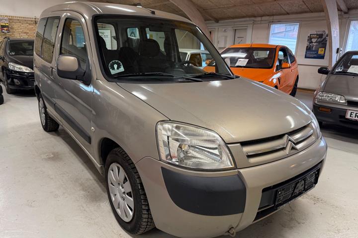 Beige Citroën Berlingo fra 2007