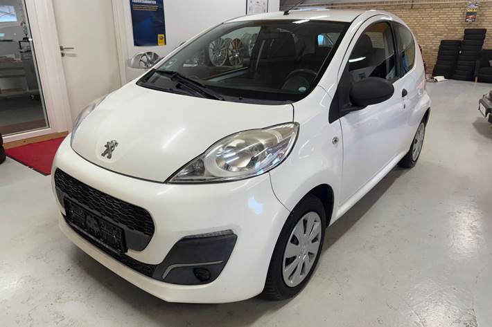 Hvid Peugeot 107 fra 2012