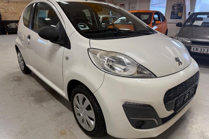 Hvid Peugeot 107 fra 2012