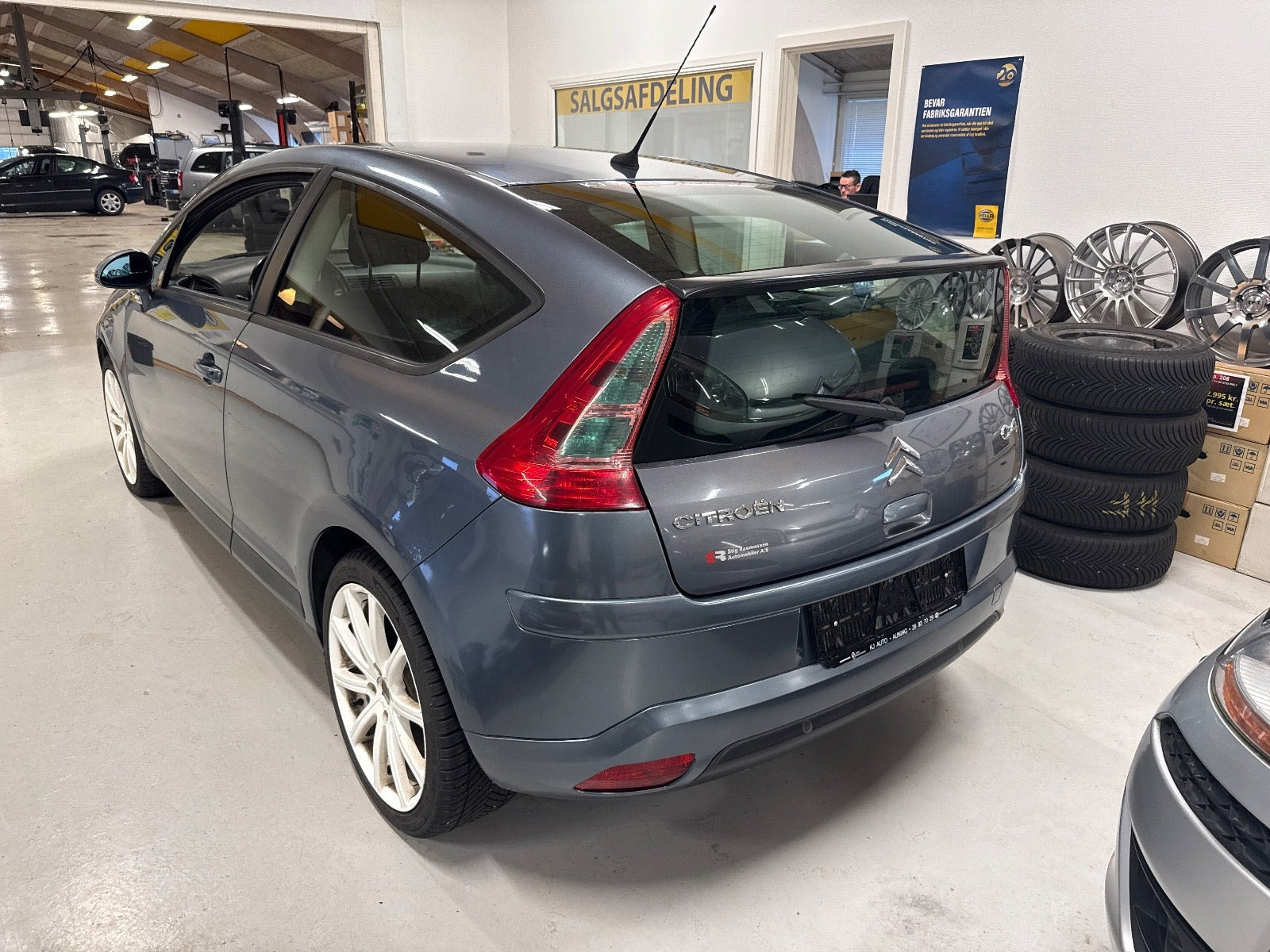 Grå Citroën C4 fra 2005