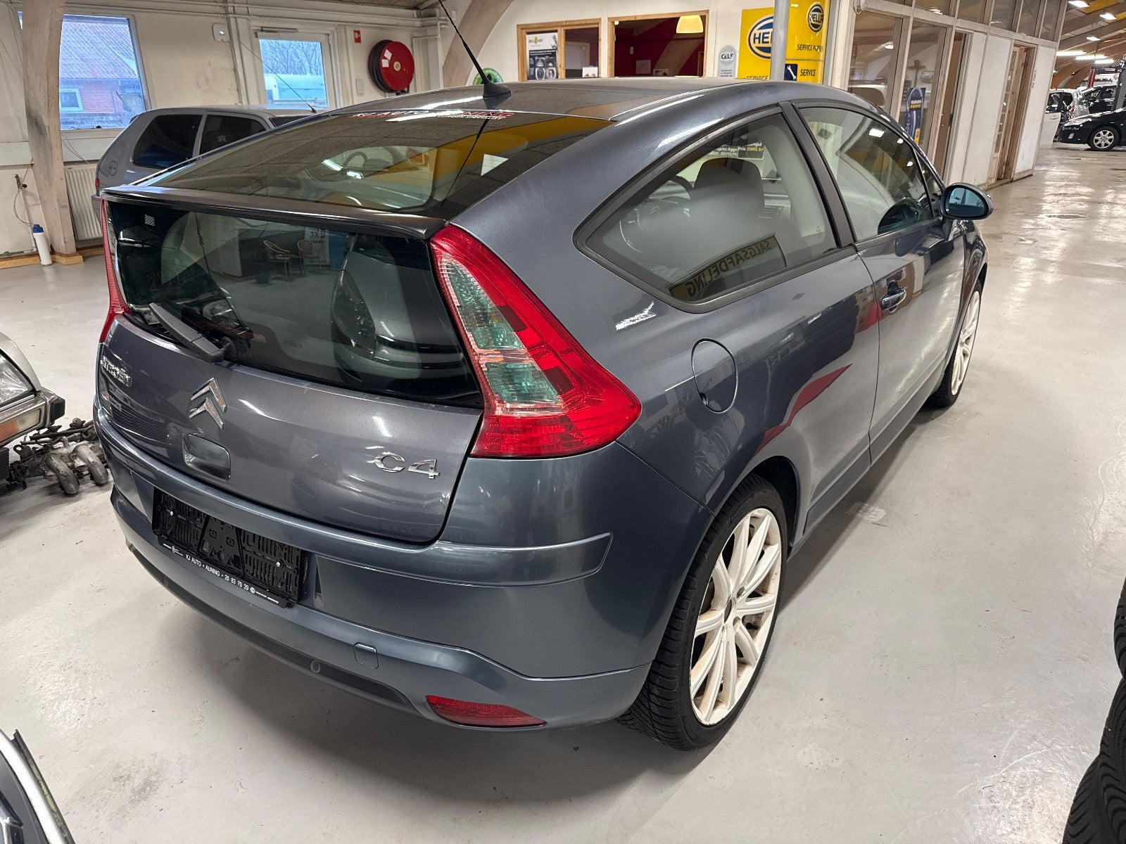 Grå Citroën C4 fra 2005