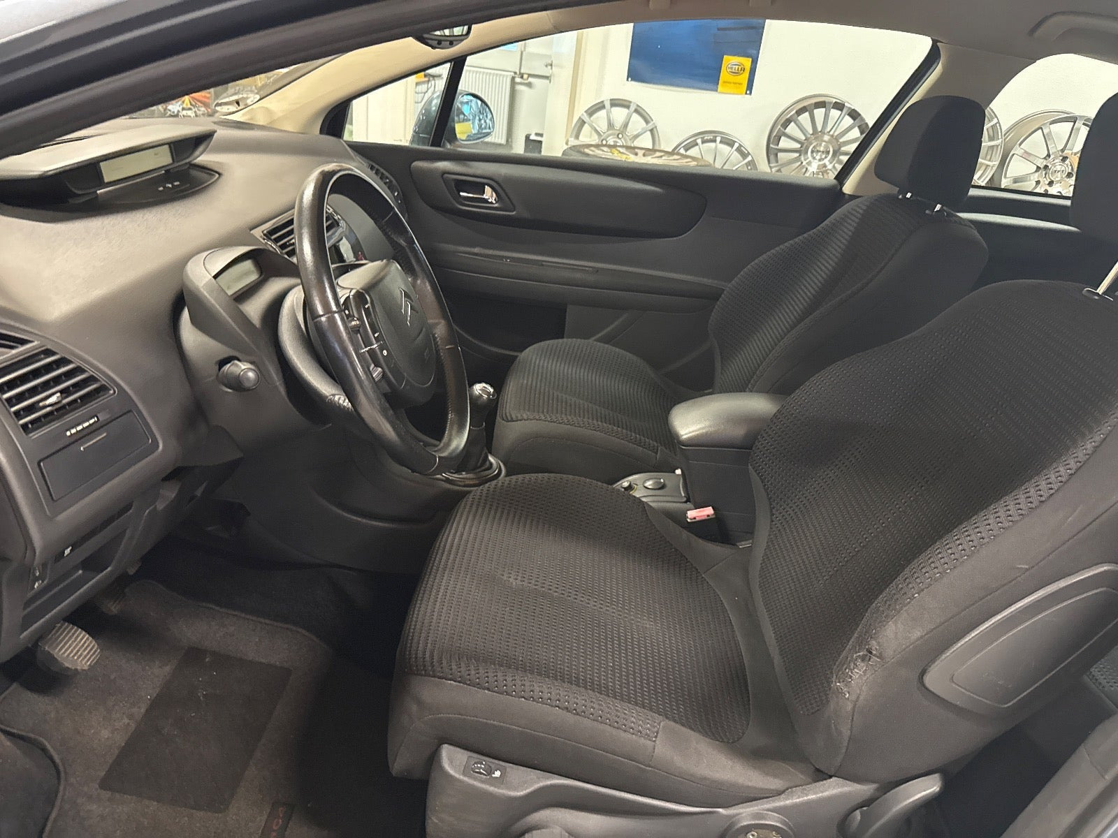 Grå Citroën C4 fra 2005