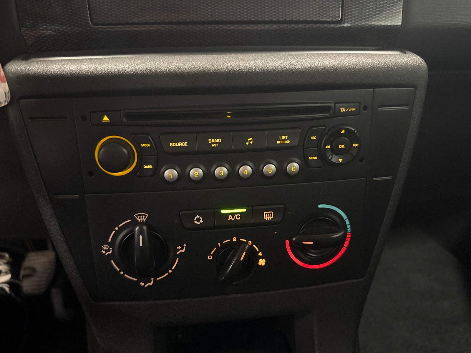Grå Citroën C4 fra 2005