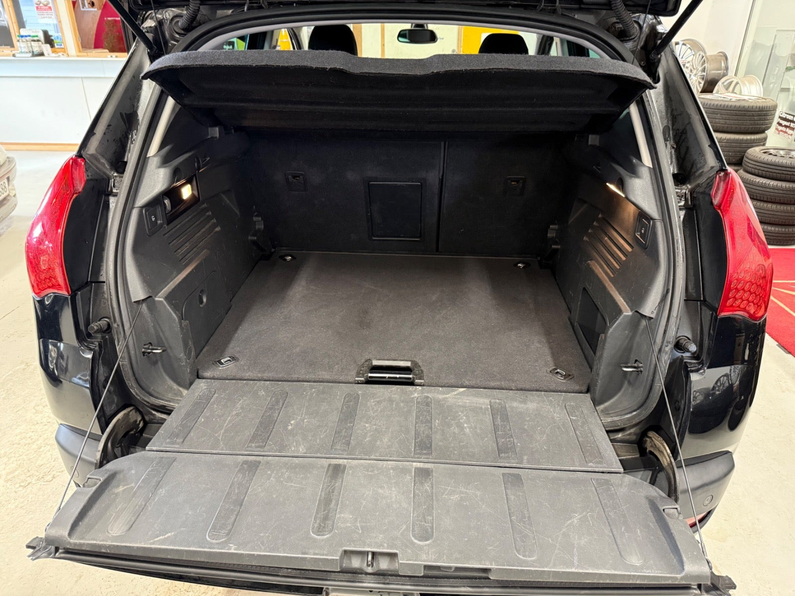 Sort Peugeot 3008 fra 2012