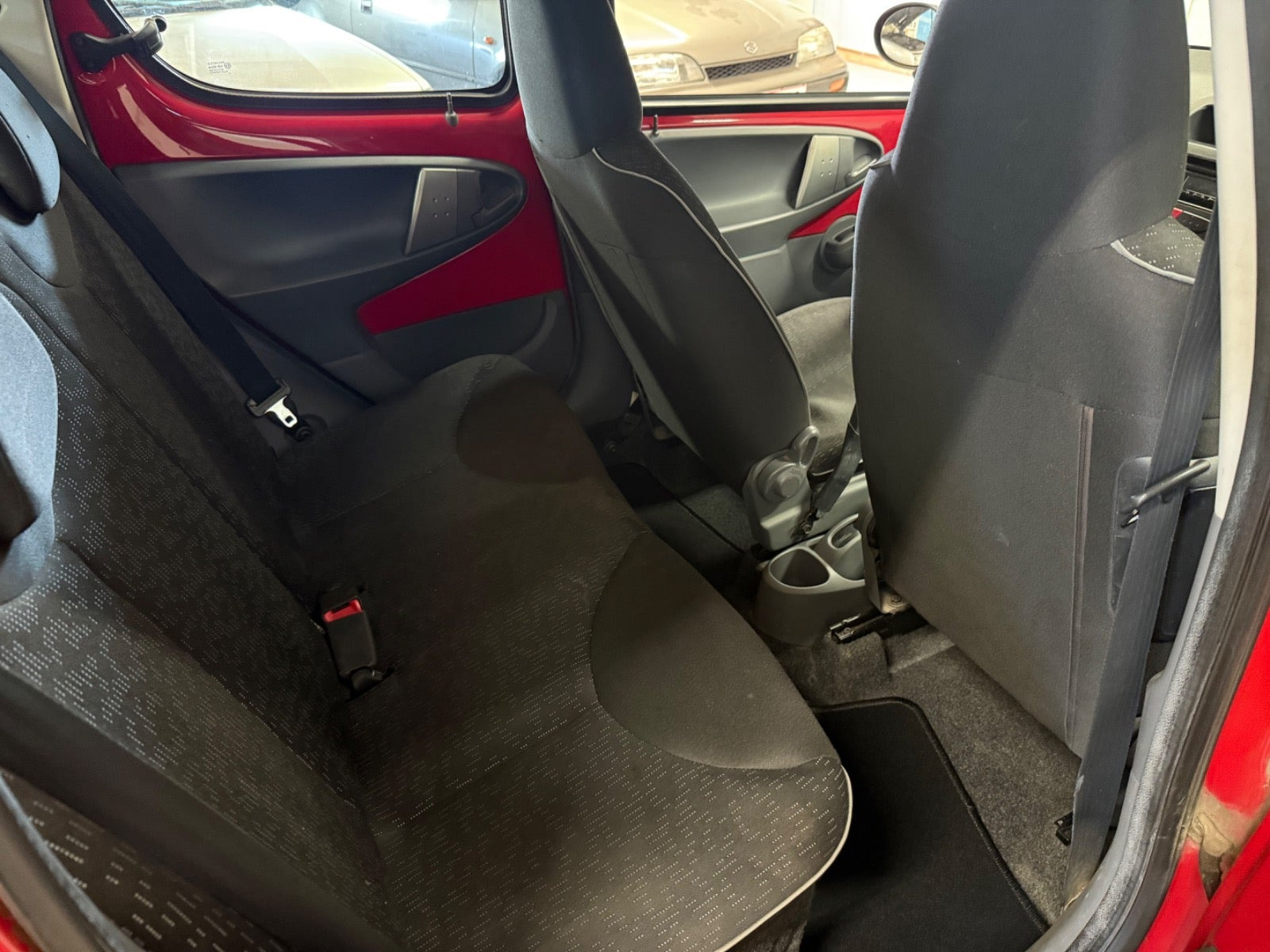 Grøn Peugeot 107 fra 2011