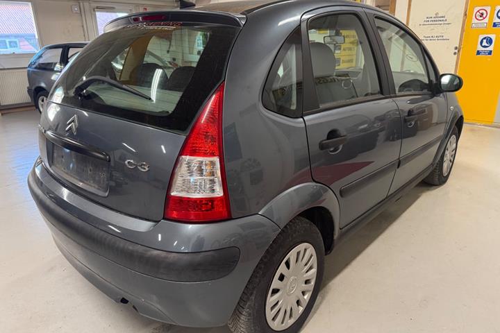 Grå Citroën C3 fra 2006