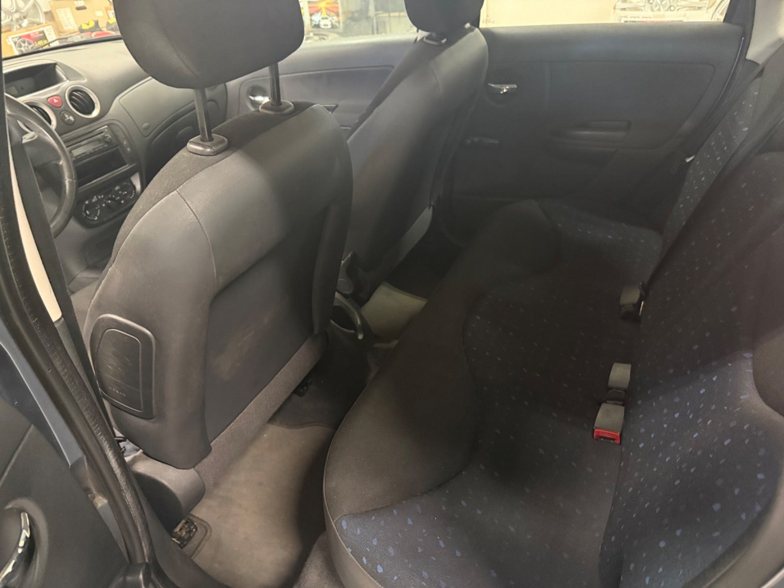 Grå Citroën C3 fra 2006