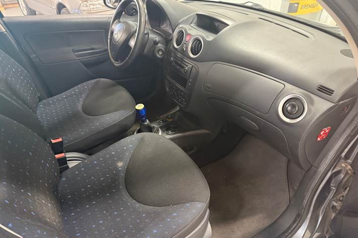 Grå Citroën C3 fra 2006