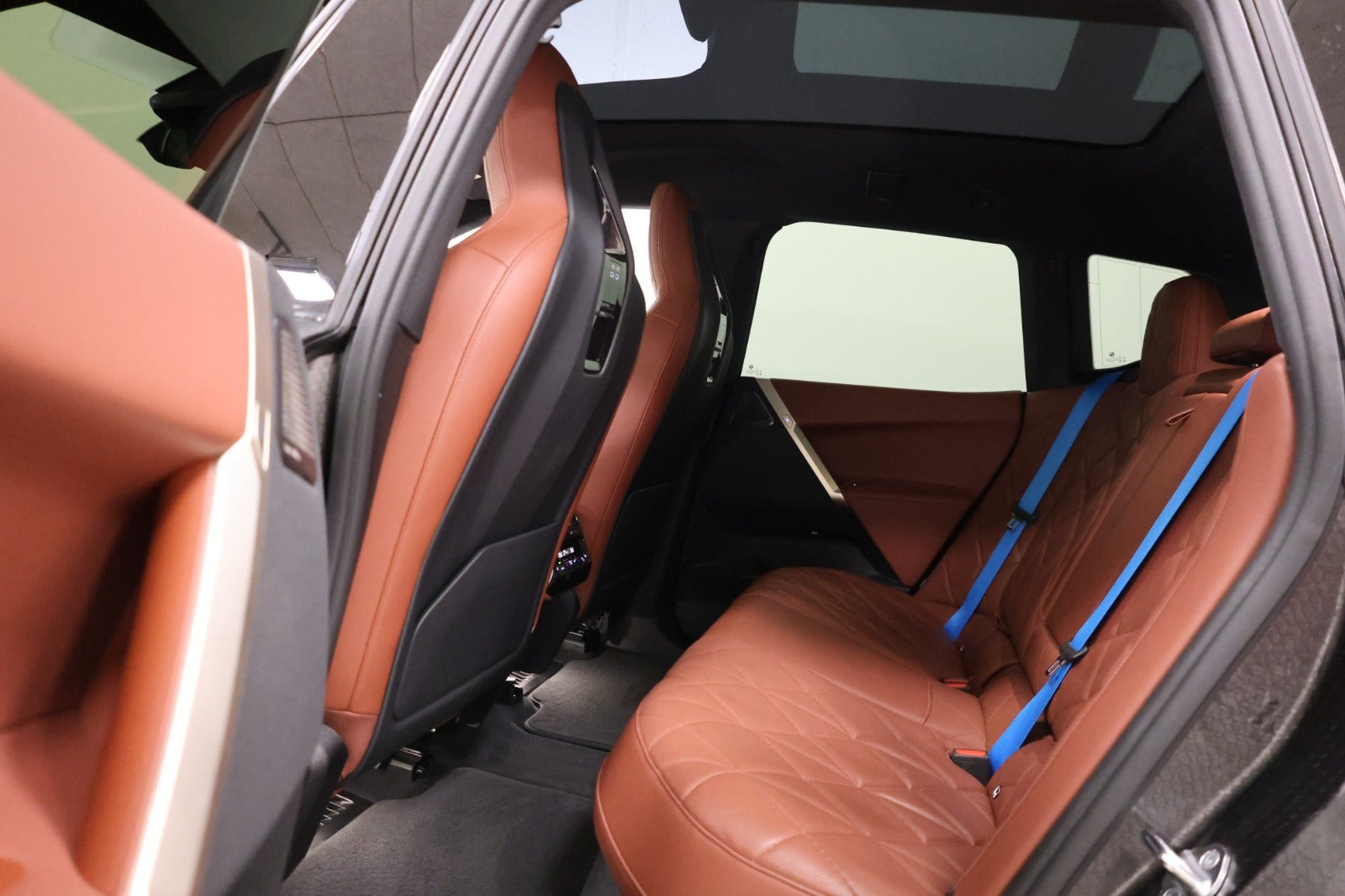 Sort BMW iX fra 2022