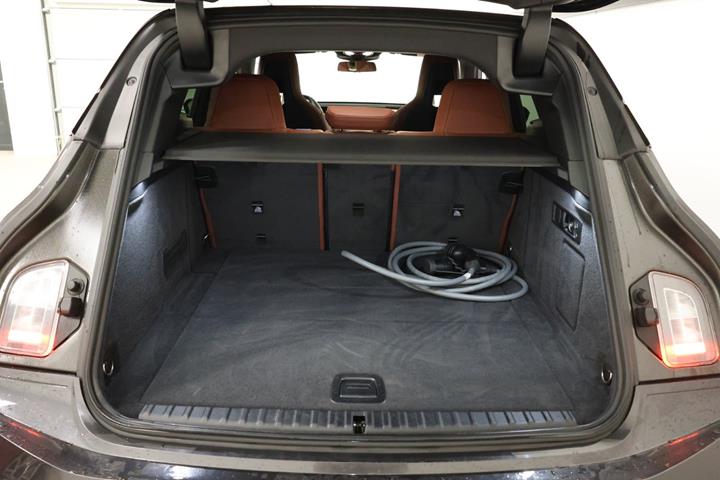 Sort BMW iX fra 2022
