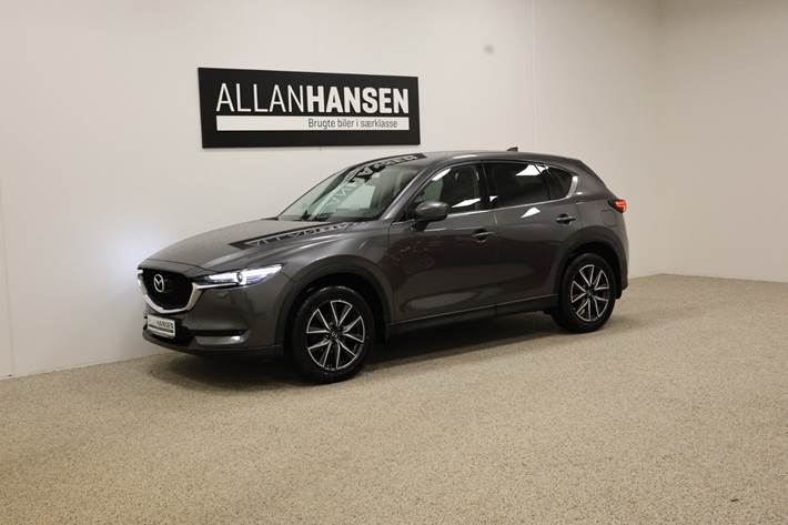 Grå Mazda CX-5 fra 2017 set udefra
