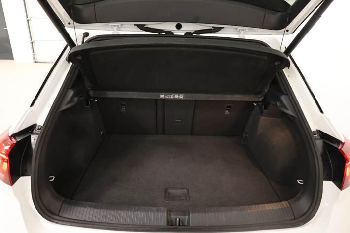 Hvid VW T-Roc fra 2021