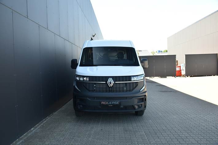 Hvid Renault Master V T33 fra 2026